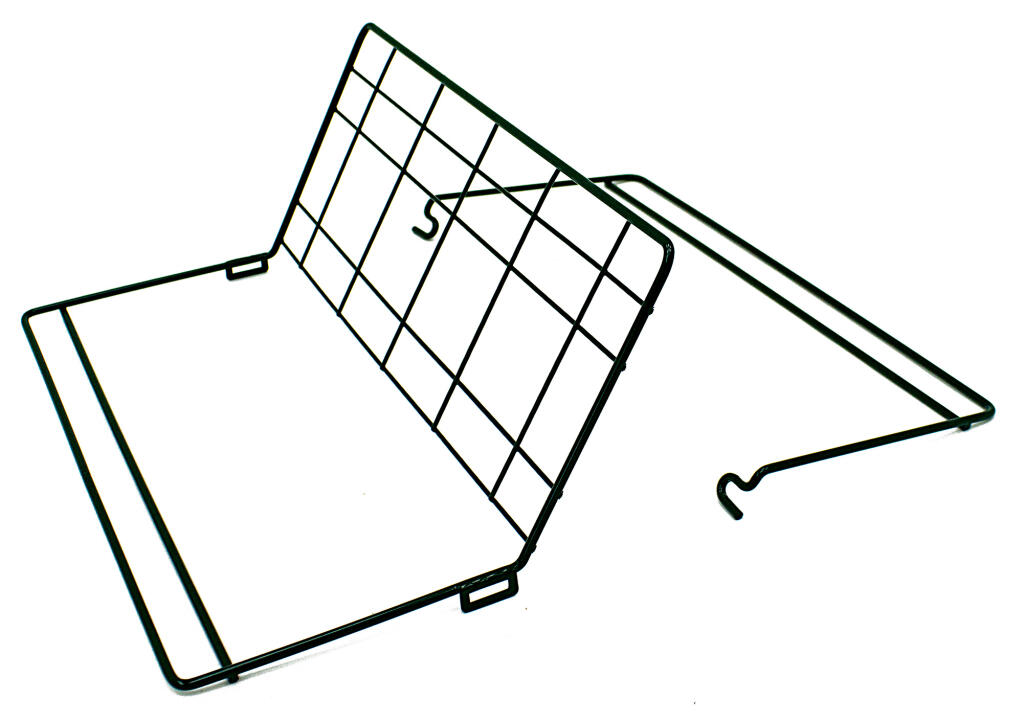 Le support de la manGeoire et de l'abreuvoir se compose de deux pièces faciles à assembler.