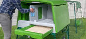 The smooth, slide out droppings tray and wipe-clean roosting bars make the Eglu Cube super quick to clean.