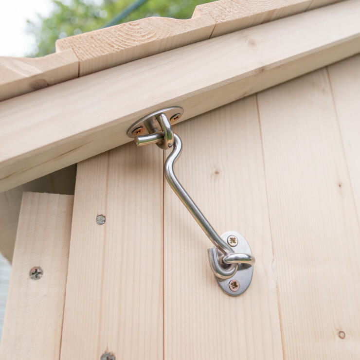 Get full access to the inside of the coop with easy to use latches and locks that potential predators won’t be able to work.